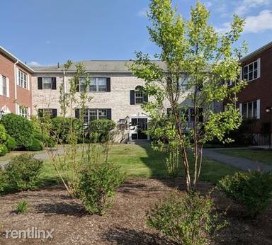 Main picture of 22 Lake Shore Ct