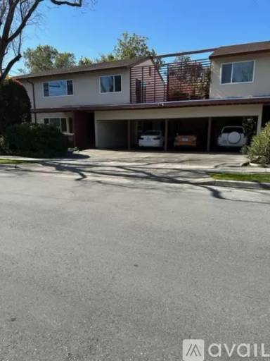 Main picture of 2160 Ash St