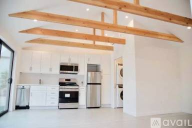 Main picture of 6521 W 87th St