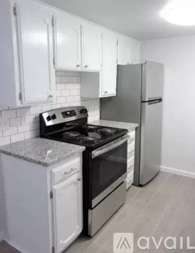 Main picture of 7301 Melrose Ln