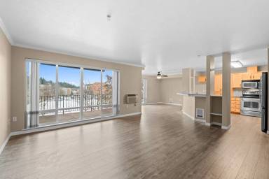 Main picture of 930 S Cowley St