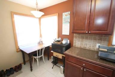 Main picture of 9105 W Park Hill Ave