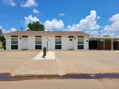 Main picture of 824 Wright St