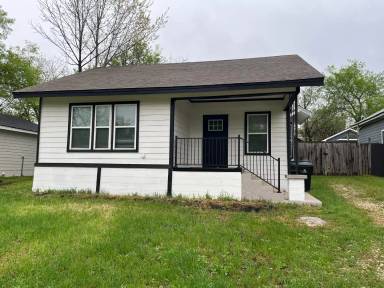 Main picture of 1515 W Woodard St