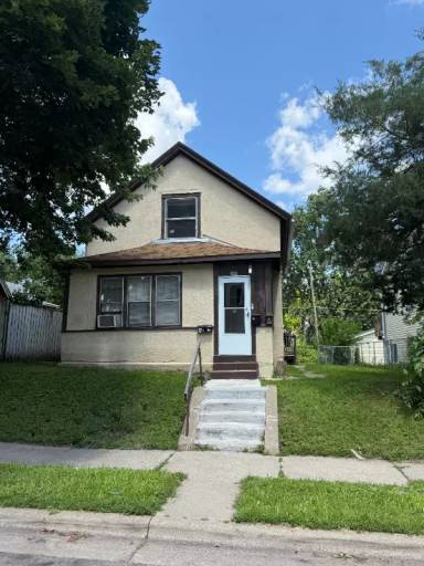 Main picture of 597 Thomas Ave