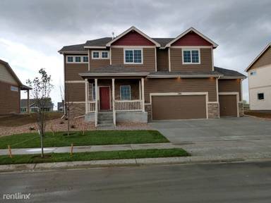 Main picture of 1702 Vista Point Dr