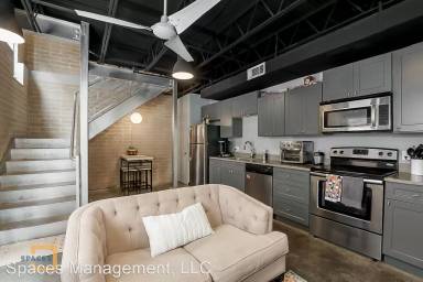 Main picture of 1016 Oak Ave