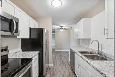 Main picture of 4103-11 Harvest Ln