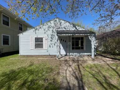 Main picture of 1233 Huey St
