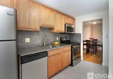 Main picture of 122 Decatur St