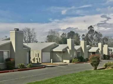 Main picture of 5364 E Huntington Ave