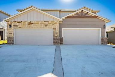 Main picture of 708 Wheatfield Dr