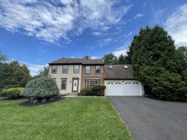 Main picture of 4 Andrew Ln