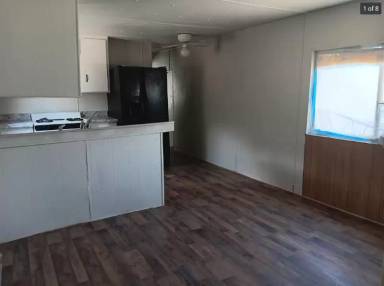 Main picture of 951 N Auburn Ave