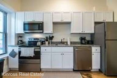 Main picture of 1463 Beacon St
