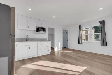 Main picture of 1155 Exposition Blvd