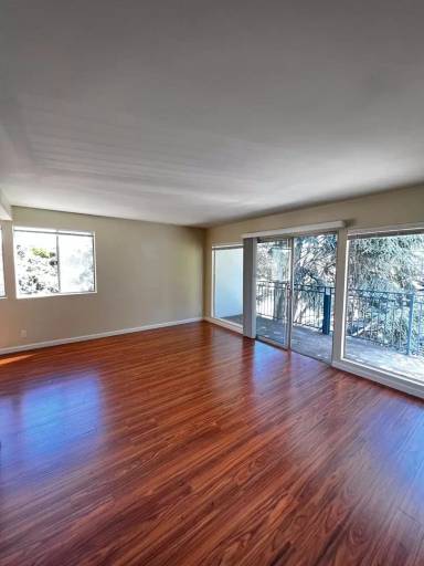 Main picture of 2157 Carlmont Dr