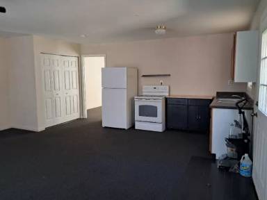 Main picture of 6312 Lake Rd