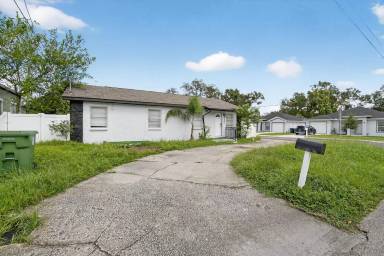 Main picture of 4401 N 39th St