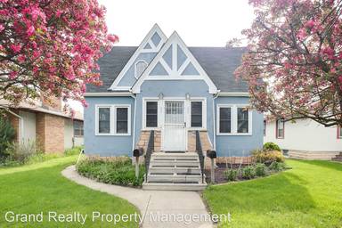 Main picture of 3815 24th Ave S