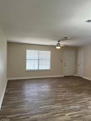 Main picture of 6359 Cotton St