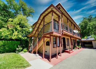 Main picture of 4225 V St