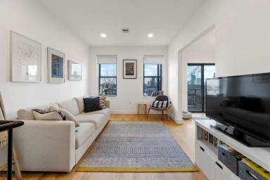 Main picture of 102 Ogden Ave