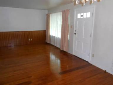 Main picture of 9313 Tutwiler Ave