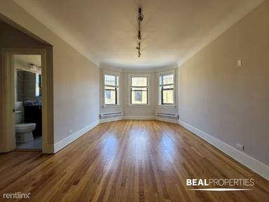 Main picture of 2323 N Rockwell St