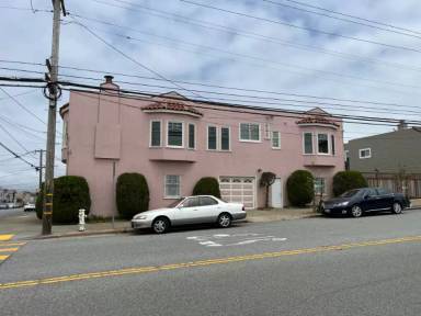 Main picture of 1594 29th Ave