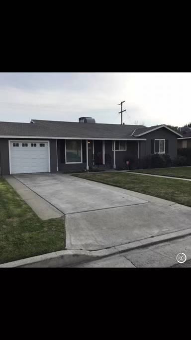 Main picture of 1125 E Sierra Ave