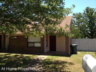 Main picture of 947 Navidad St