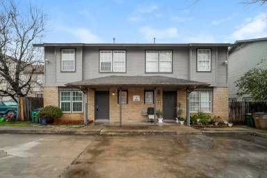 Main picture of 5311 S Pleasant Valley Rd