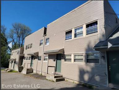 Main picture of 32 Barnes St