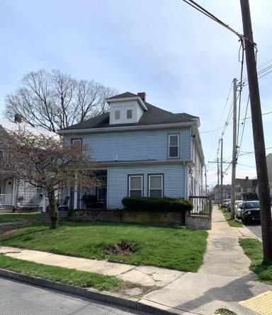 Main picture of 903 Scotland Ave