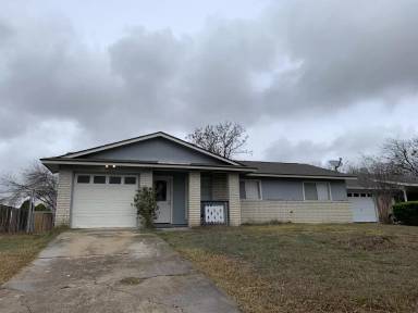Main picture of 5103 Edgemoor St