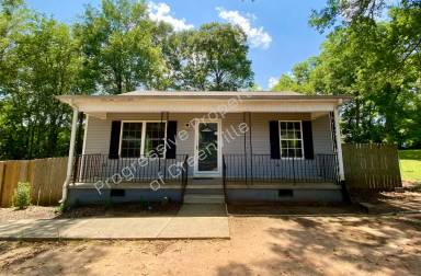 Main picture of 104 Gilbert St