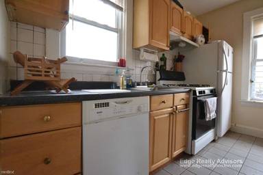 Main picture of 1789 Commonwealth Ave
