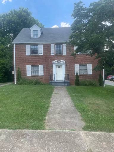 Main picture of 2718 Broad St NW