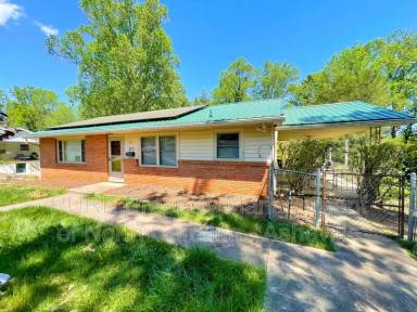 Main picture of 111 Delaware Ave