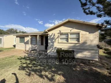 Main picture of 2116 39th St
