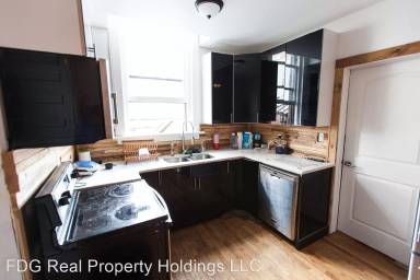 Main picture of 73 Court St
