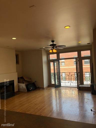 Main picture of 2338 N Greenview Ave