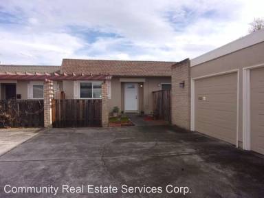 Main picture of 684 Yellowstone Dr