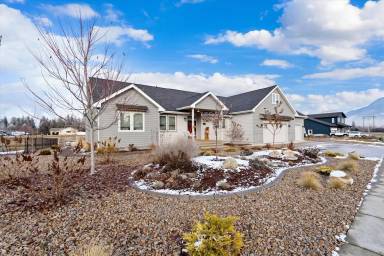 Main picture of 1015 Riparian Dr