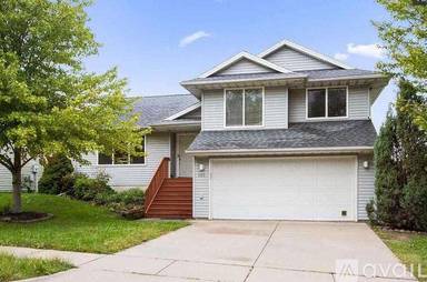 Main picture of 1105 Emily Ct