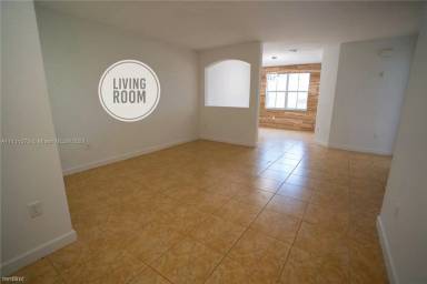 Main picture of 8675 NW 109th Ct