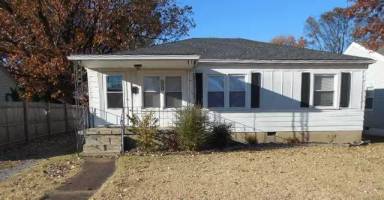 Main picture of 2313 Madison St