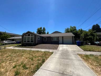 Main picture of 4042 N Willis Blvd