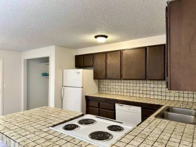 Main picture of 1839 Dawn Ct